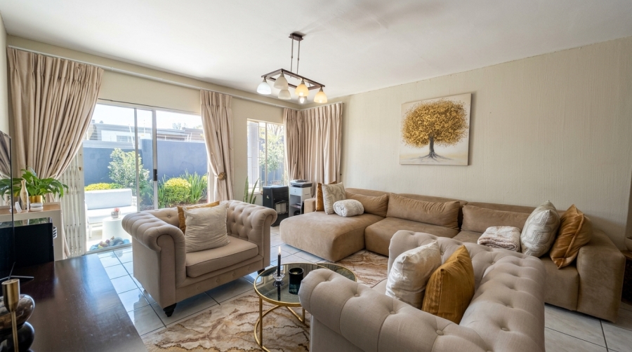 3 Bedroom Property for Sale in Halfway Gardens Gauteng