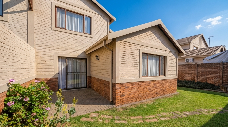 3 Bedroom Property for Sale in Halfway Gardens Gauteng