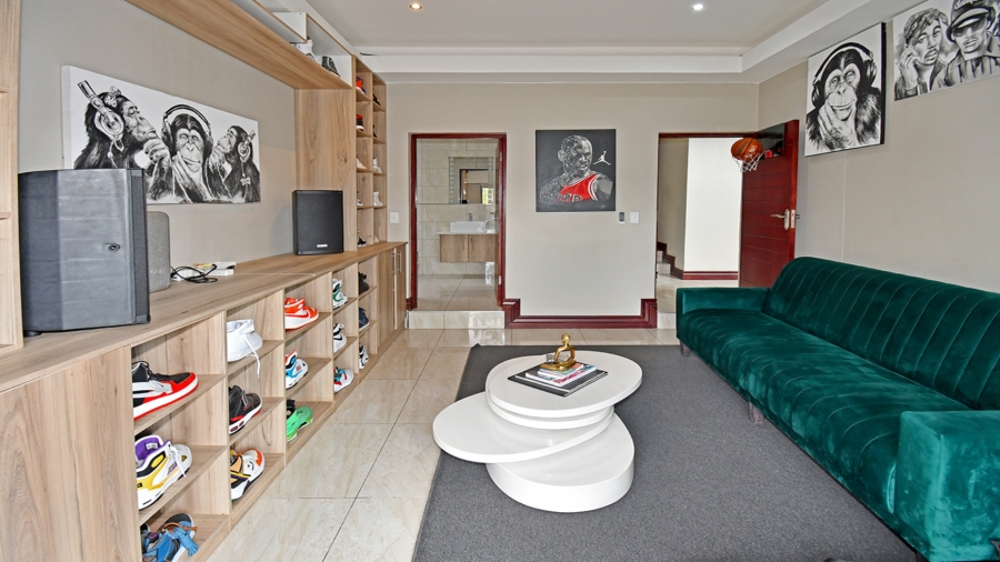 To Let 4 Bedroom Property for Rent in Blue Valley Golf Estate Gauteng