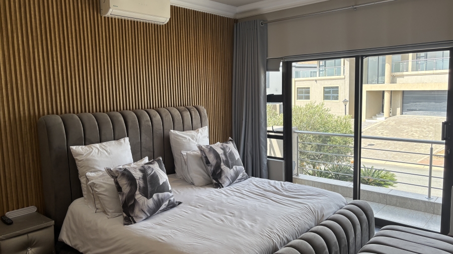 To Let 4 Bedroom Property for Rent in Blue Valley Golf Estate Gauteng
