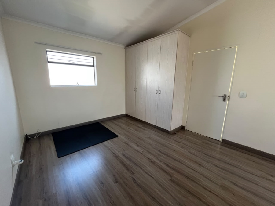 2 Bedroom Property for Sale in Barbeque Downs Gauteng