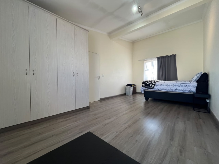 2 Bedroom Property for Sale in Barbeque Downs Gauteng