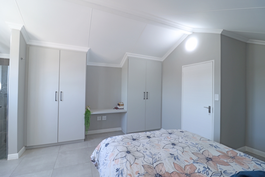 4 Bedroom Property for Sale in Glen Austin Gauteng
