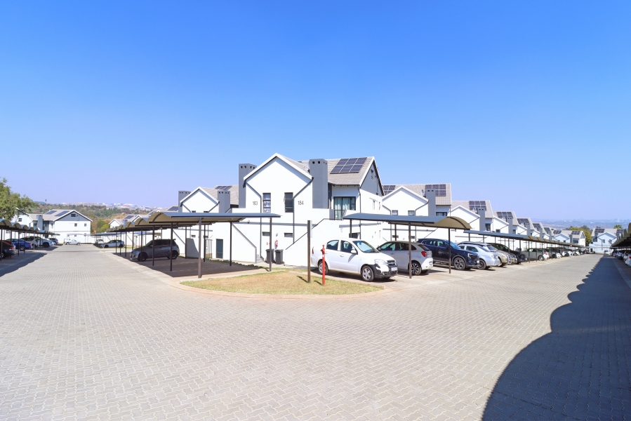 4 Bedroom Property for Sale in Glen Austin Gauteng