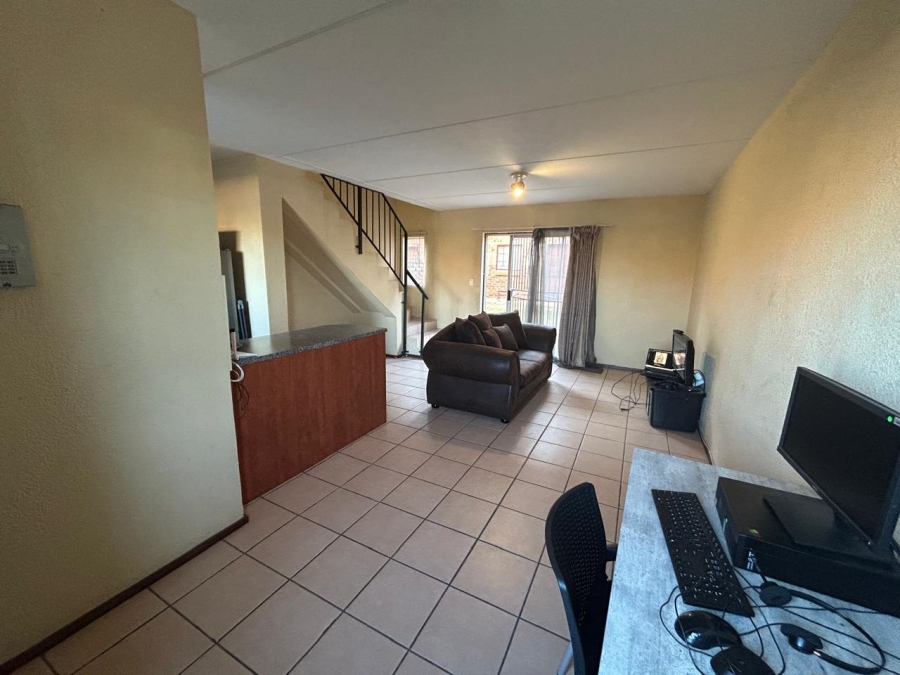 2 Bedroom Property for Sale in Halfway Gardens Gauteng