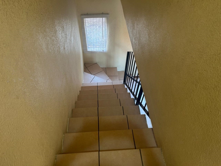 2 Bedroom Property for Sale in Halfway Gardens Gauteng
