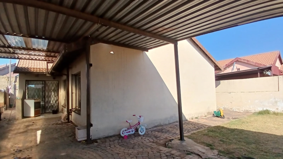 3 Bedroom Property for Sale in Kagiso Gauteng
