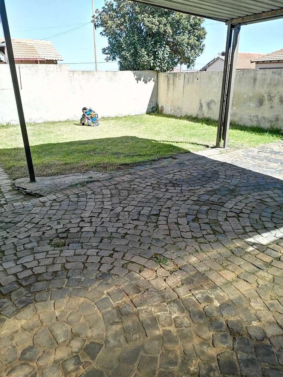 3 Bedroom Property for Sale in Kagiso Gauteng