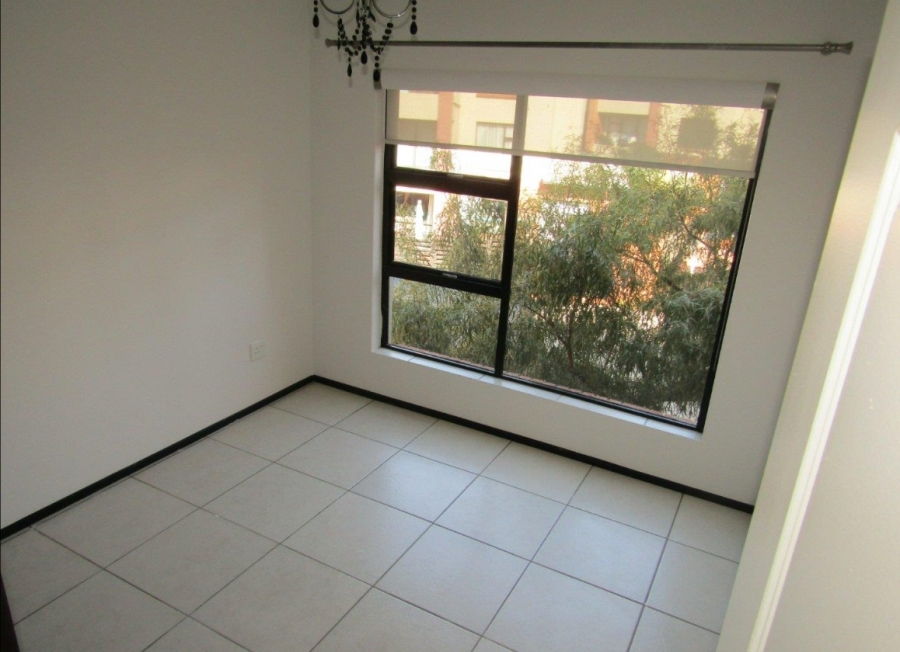 2 Bedroom Property for Sale in Oakdene Gauteng