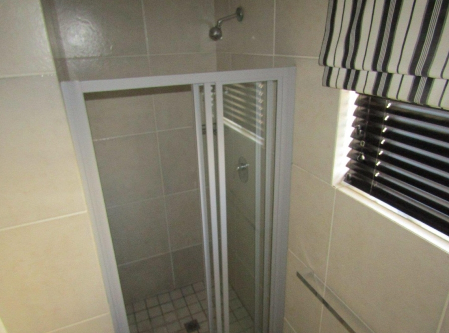 2 Bedroom Property for Sale in Oakdene Gauteng