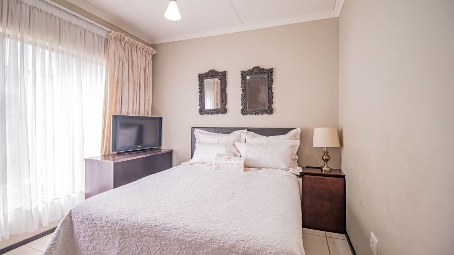 2 Bedroom Property for Sale in Oakdene Gauteng
