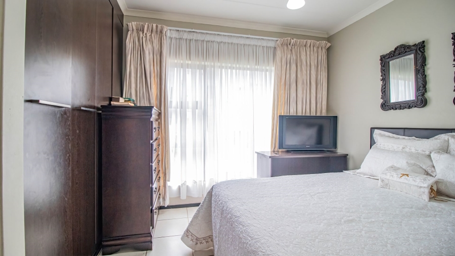 2 Bedroom Property for Sale in Oakdene Gauteng