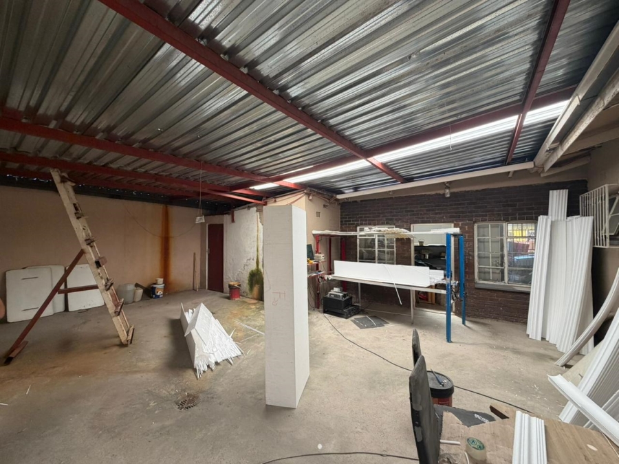 4 Bedroom Property for Sale in Robertsham Gauteng