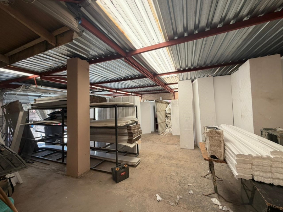 4 Bedroom Property for Sale in Robertsham Gauteng