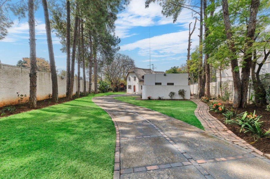 3 Bedroom Property for Sale in Bryanston Gauteng