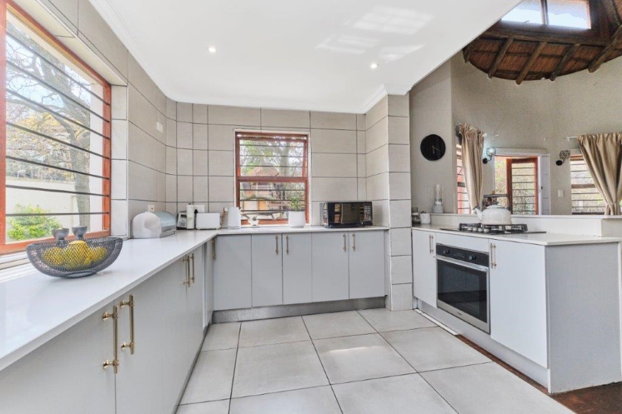 3 Bedroom Property for Sale in Bryanston Gauteng