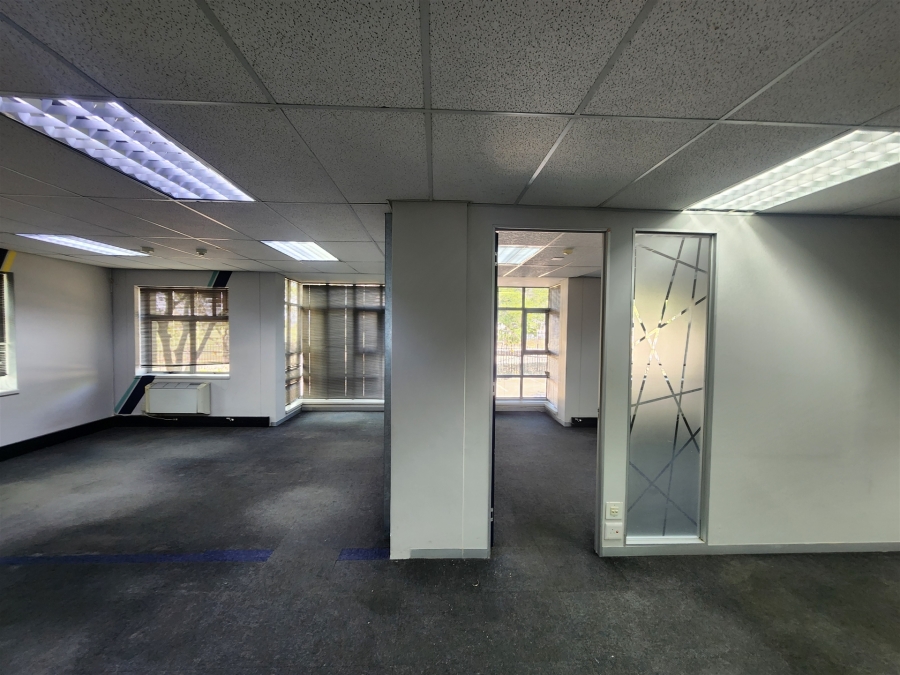 To Let Commercial Property for Rent in Wierda Valley Gauteng