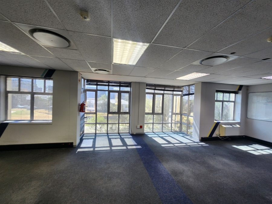 To Let Commercial Property for Rent in Wierda Valley Gauteng