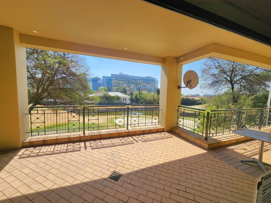 To Let Commercial Property for Rent in Wierda Valley Gauteng
