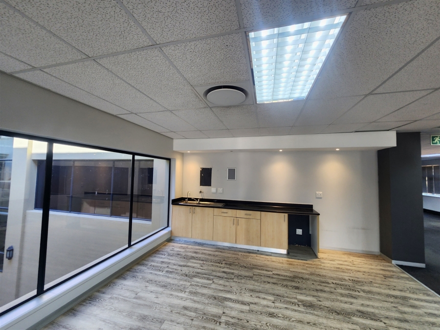 To Let Commercial Property for Rent in Wierda Valley Gauteng