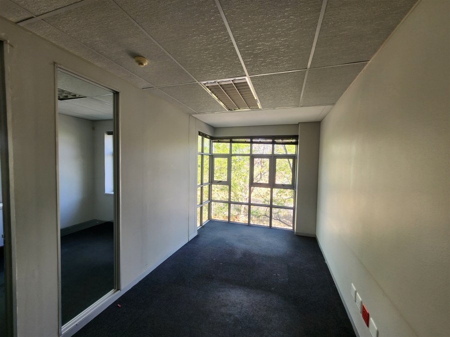 To Let Commercial Property for Rent in Wierda Valley Gauteng