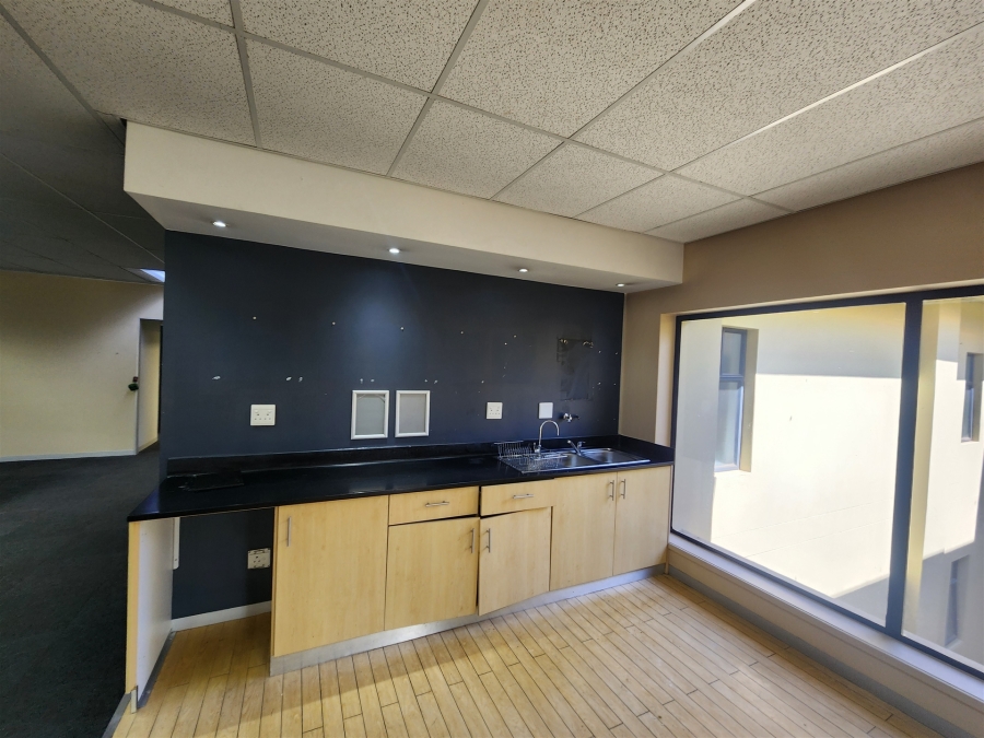 To Let Commercial Property for Rent in Wierda Valley Gauteng