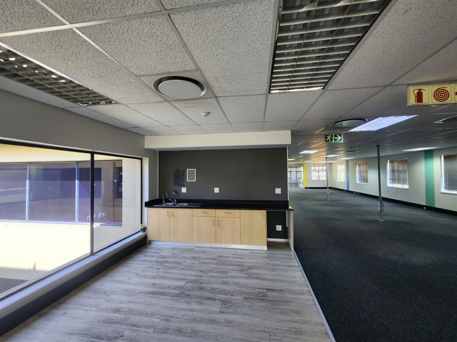 To Let Commercial Property for Rent in Wierda Valley Gauteng