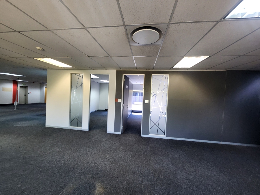 To Let Commercial Property for Rent in Wierda Valley Gauteng