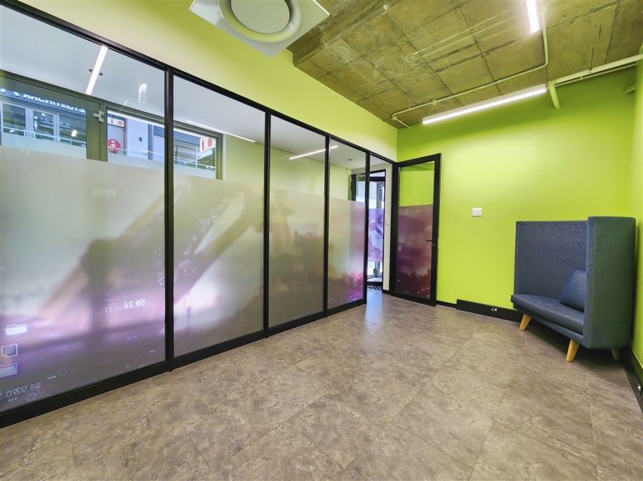 To Let Commercial Property for Rent in Magaliessig Gauteng