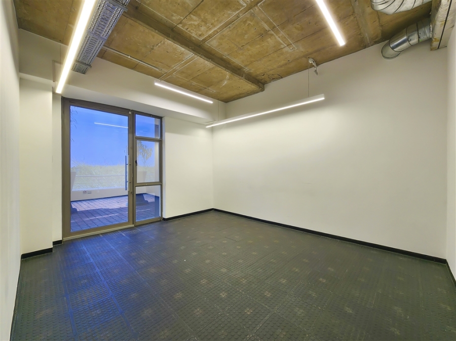 To Let Commercial Property for Rent in Magaliessig Gauteng