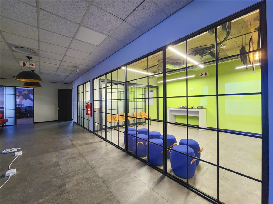 To Let Commercial Property for Rent in Magaliessig Gauteng