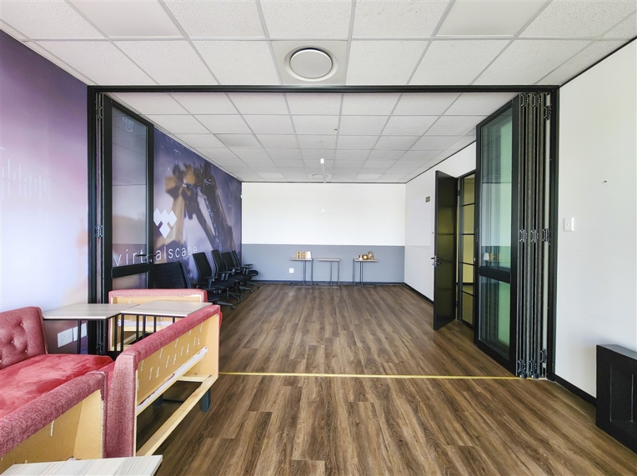 To Let Commercial Property for Rent in Magaliessig Gauteng