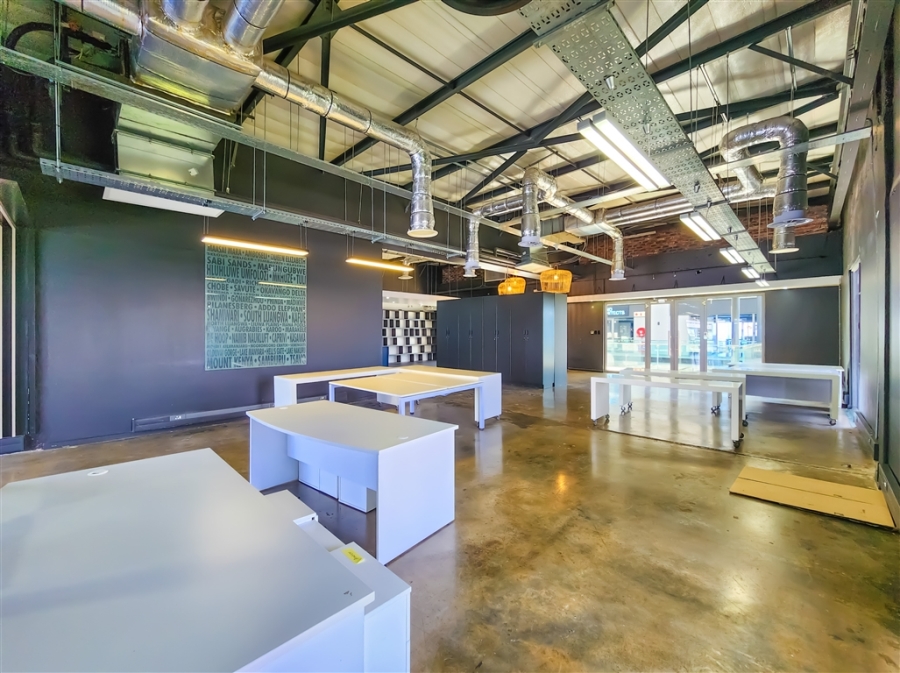 To Let Commercial Property for Rent in Magaliessig Gauteng