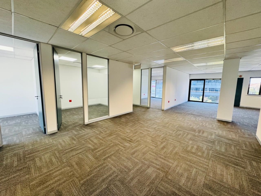 To Let Commercial Property for Rent in Vorna Valley Gauteng