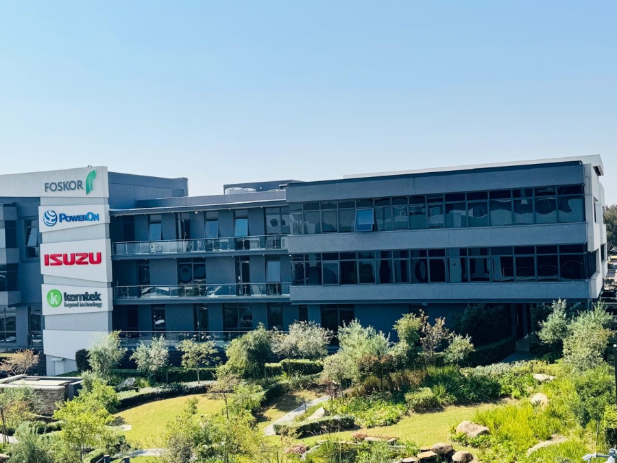 To Let Commercial Property for Rent in Vorna Valley Gauteng