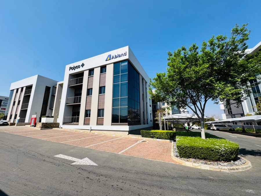 To Let Commercial Property for Rent in Vorna Valley Gauteng