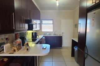 2 Bedroom Property for Sale in Greenstone Hill Gauteng