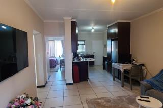 2 Bedroom Property for Sale in Greenstone Hill Gauteng