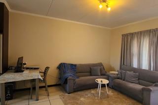 2 Bedroom Property for Sale in Greenstone Hill Gauteng