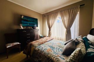 2 Bedroom Property for Sale in Greenstone Hill Gauteng