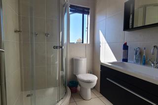2 Bedroom Property for Sale in Greenstone Hill Gauteng