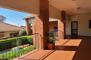 2 Bedroom Property for Sale in Greenstone Hill Gauteng