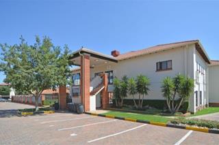 2 Bedroom Property for Sale in Greenstone Hill Gauteng