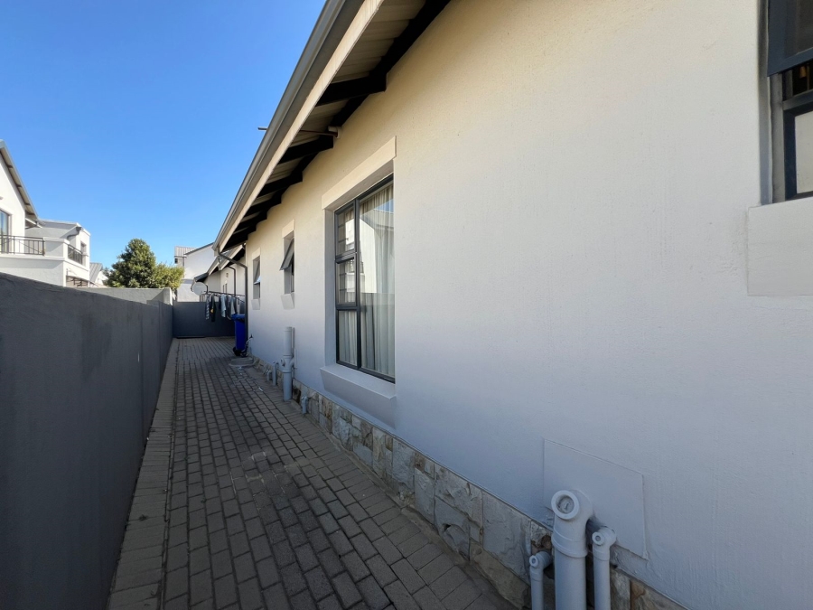 To Let 3 Bedroom Property for Rent in Meyersdal Nature Estate Gauteng