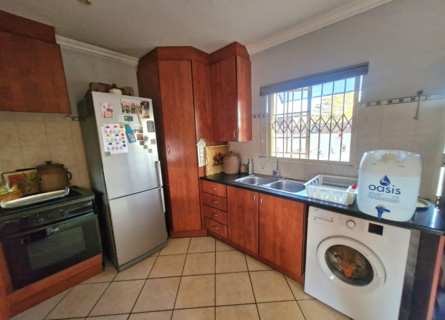 2 Bedroom Property for Sale in Annlin Gauteng