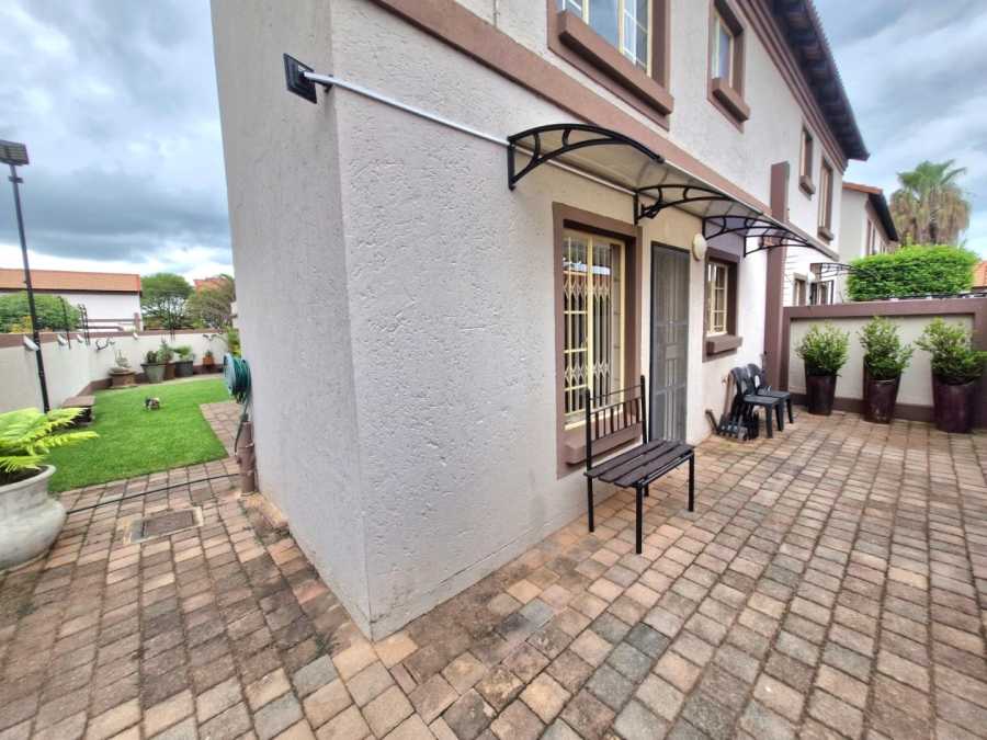 2 Bedroom Property for Sale in Annlin Gauteng