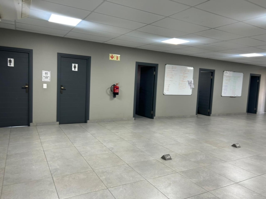 Commercial Property for Sale in Knoppieslaagte Gauteng
