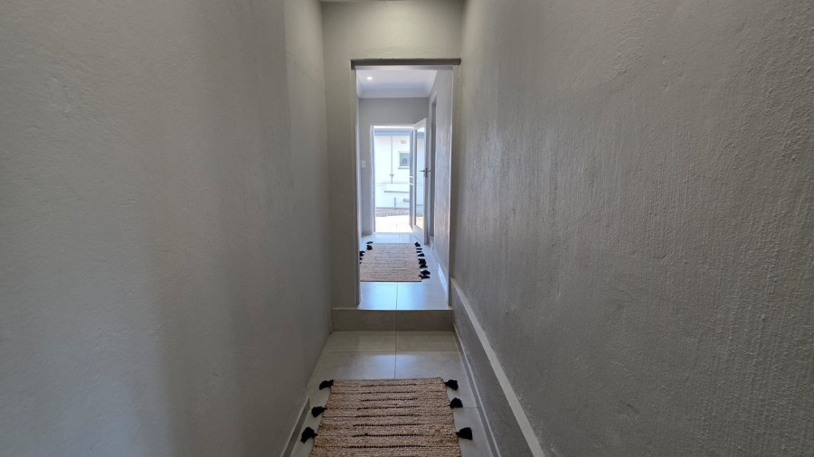 To Let Commercial Property for Rent in Lyttelton Manor Gauteng