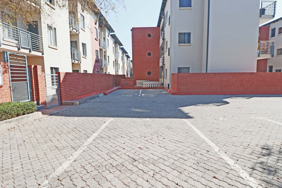 To Let 1 Bedroom Property for Rent in Ferndale Gauteng