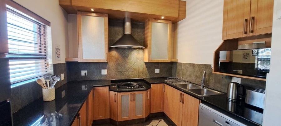 To Let 3 Bedroom Property for Rent in Bryanston Gauteng
